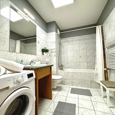 Vibrant Escape-kazincy Apartamento Budapest