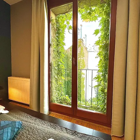 Vibrant Escape-kazincy * Budapeşte