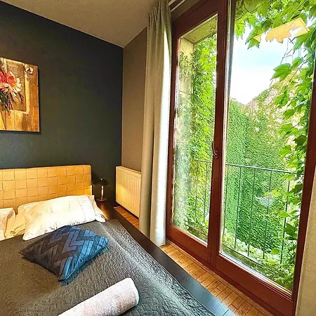 Daire Vibrant Escape-kazincy *